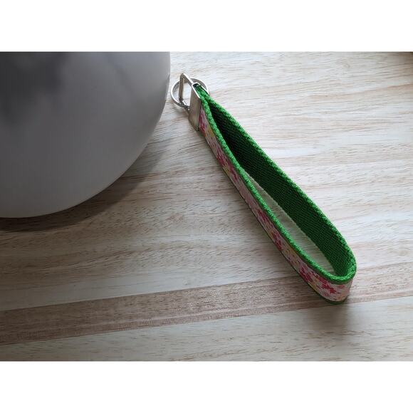 Floral Keychain Wristlet Handmade Boho Fabric Key FOB Sturdy Daisy Flower Pink - Picture 5 of 6